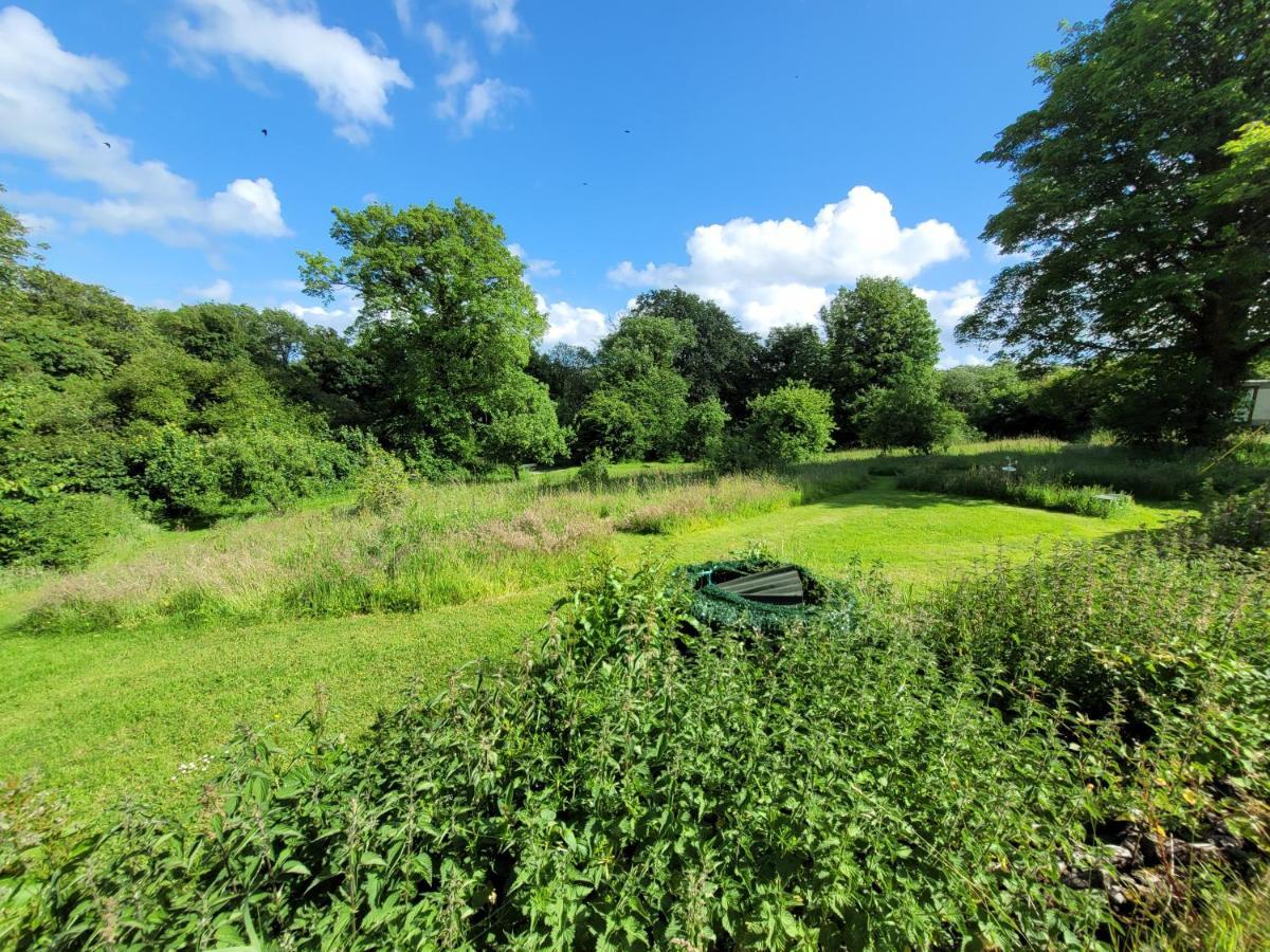 Hideaway Escapes: Farmhouse B&B with Animal Encounters in Pembrokeshire Narberth Exterior photo