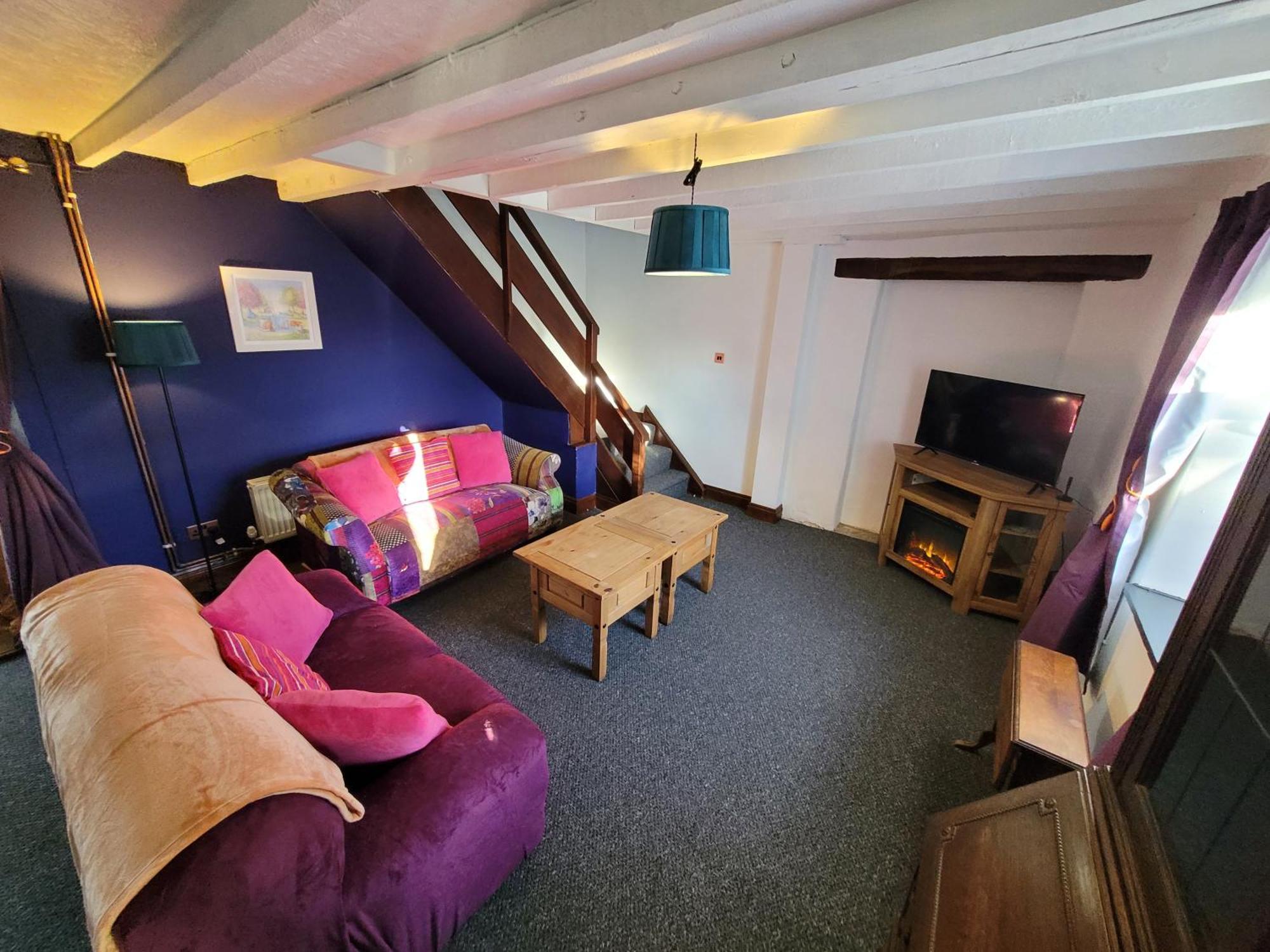 Hideaway Escapes: Farmhouse B&B with Animal Encounters in Pembrokeshire Narberth Exterior photo